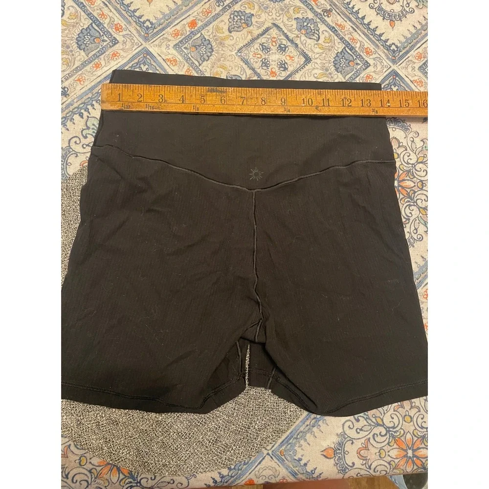 Offline by Aerie Real Me Xtra Bike Shorts Black High Rise Ribbed XL